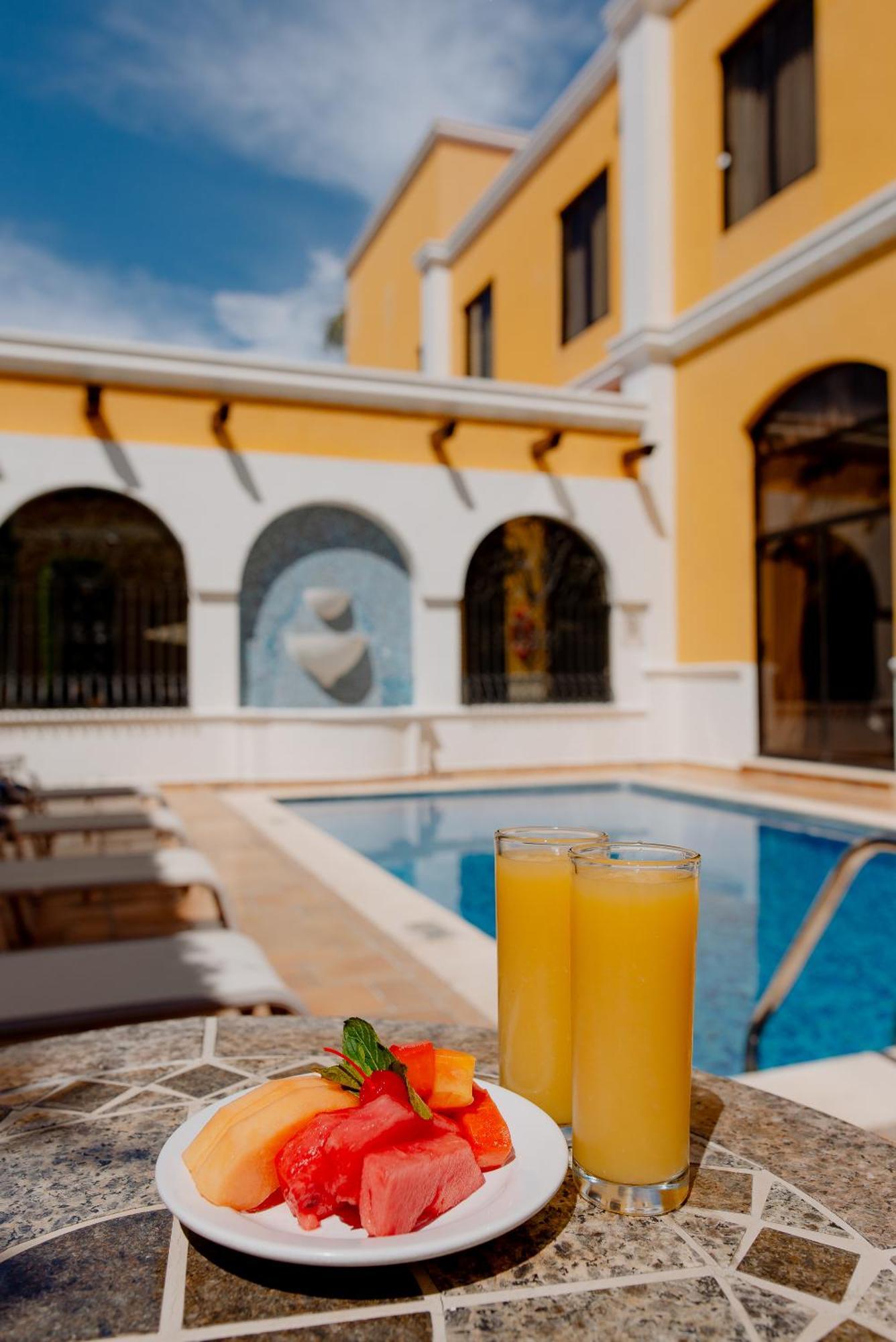 Hotel Plaza Campeche Luaran gambar