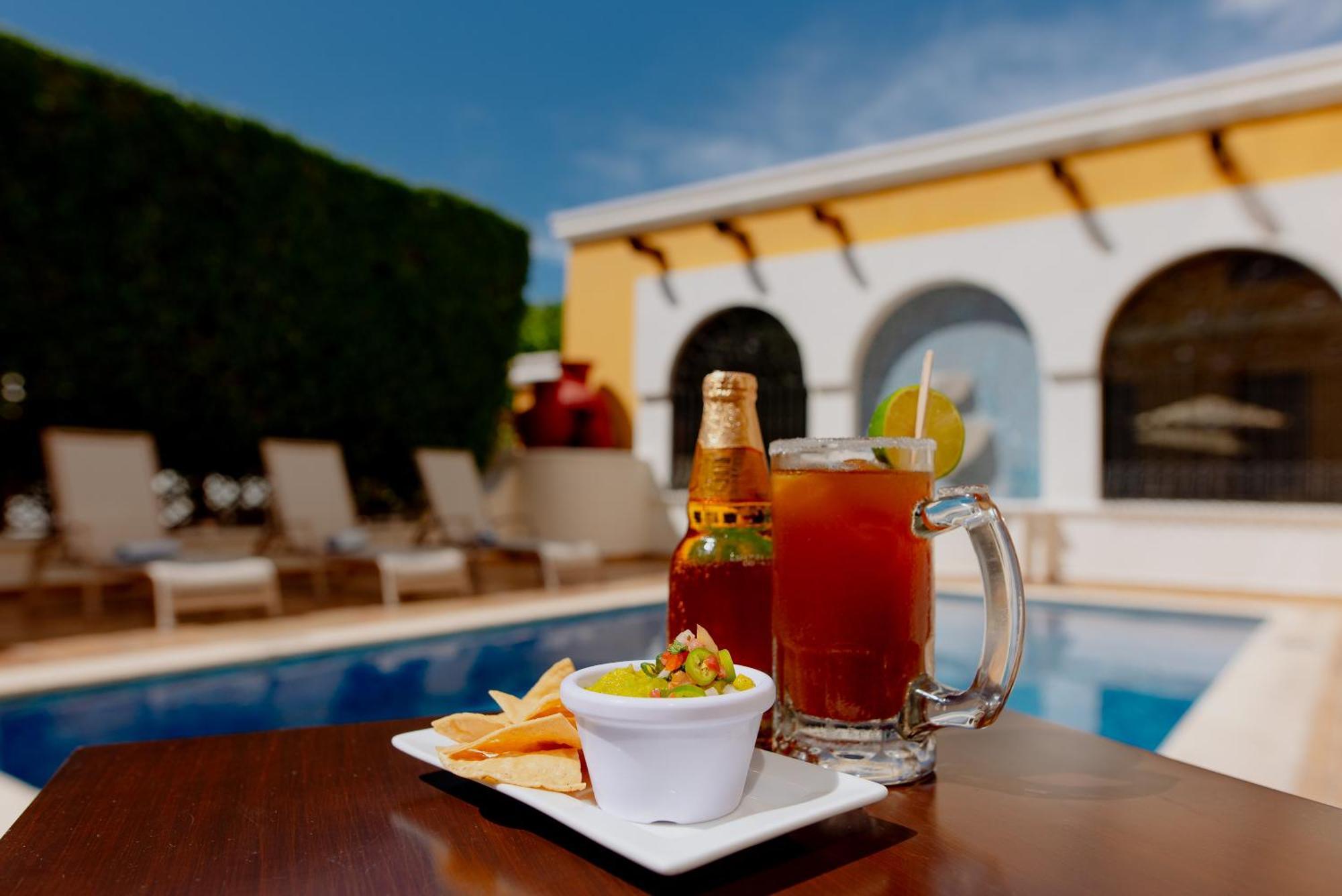 Hotel Plaza Campeche Luaran gambar