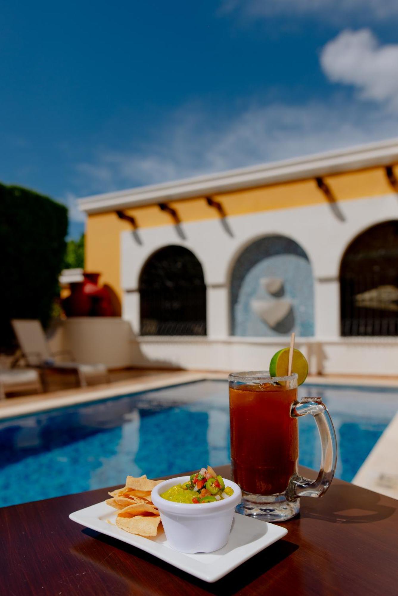 Hotel Plaza Campeche Luaran gambar
