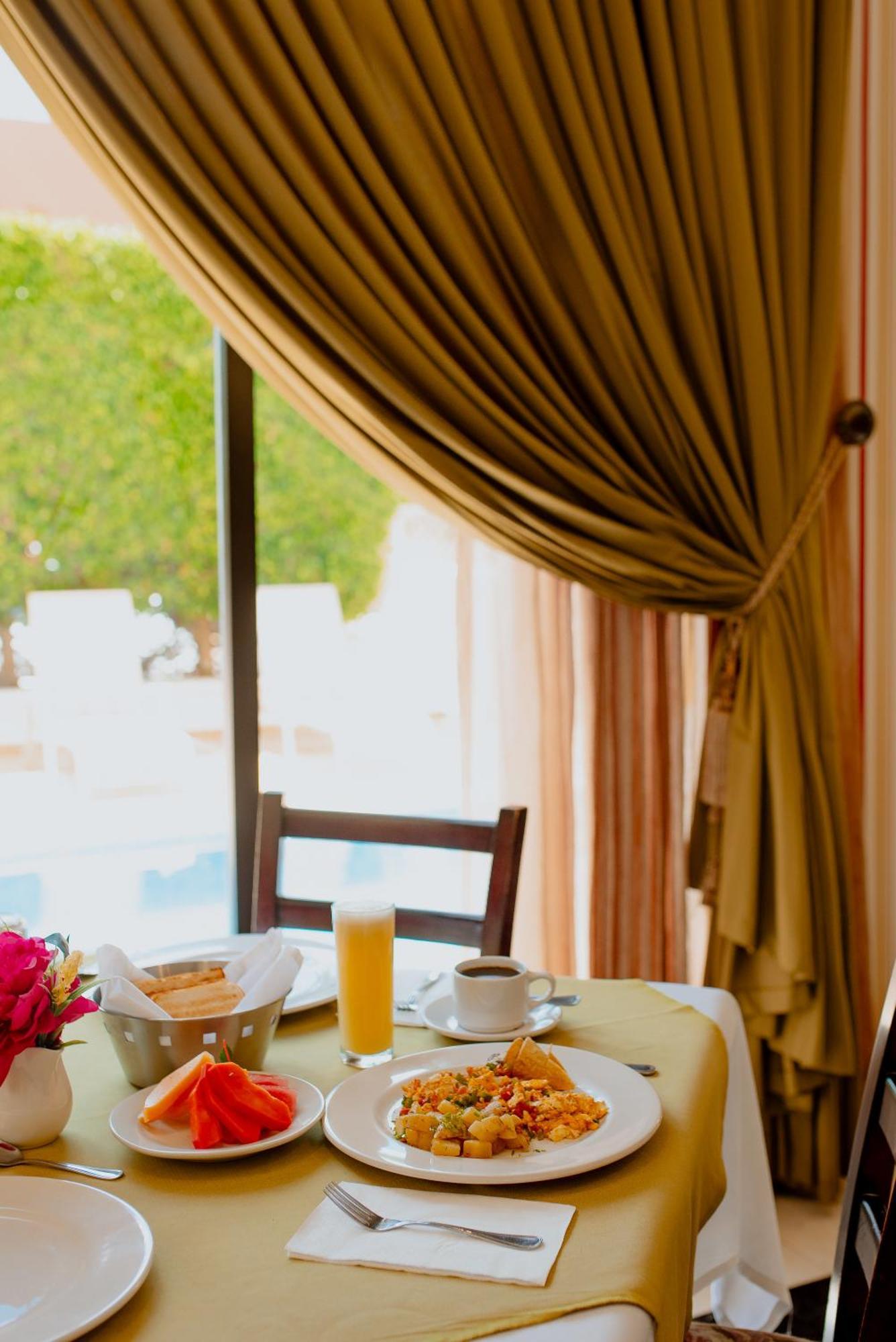 Hotel Plaza Campeche Luaran gambar